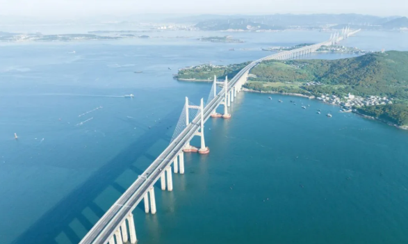 专题报道：以“材料硬科技”守护跨海长虹！固路交科 MPC 黑科技赋能跨海大桥加固
